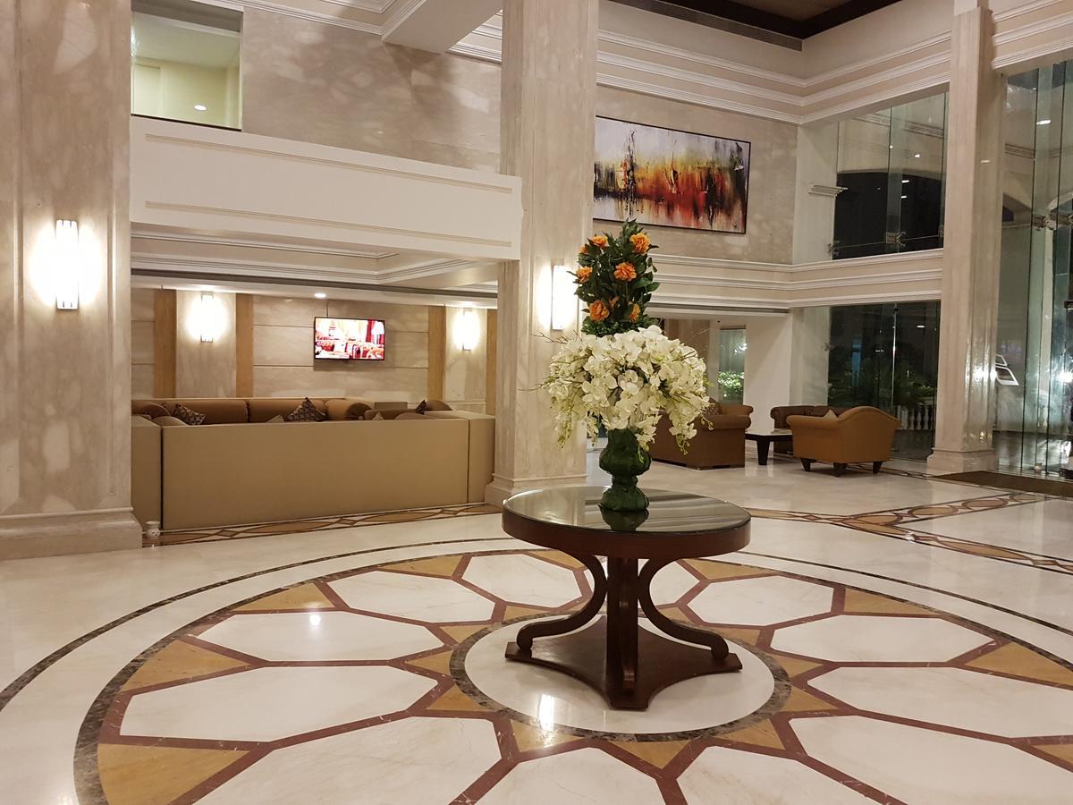 Udman Hotels And Resorts By Ferns N Petals Нью-Дели Экстерьер фото